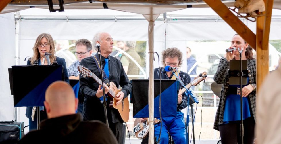 blue-tides The Blue Tides perform at Monty's Bar