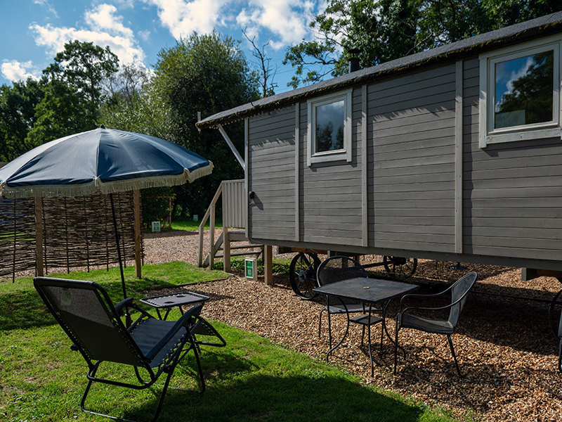 Garden area adjacent to a shepherds hut